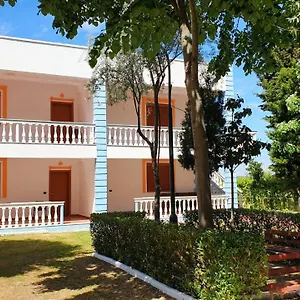  Apartment Gridi- Me Qera Albania