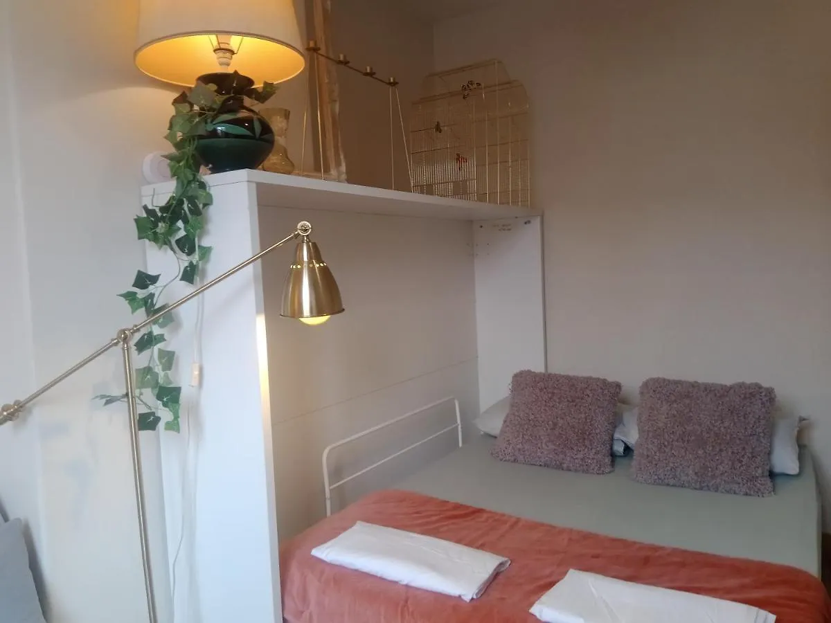 Apartment Paris Authentic House Small, Bright And Calm Studio