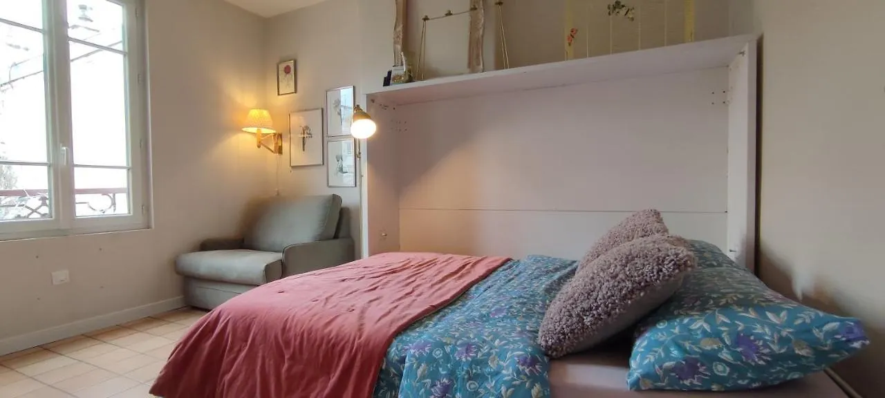 公寓 Paris Authentic House Small, Bright And Calm Studio