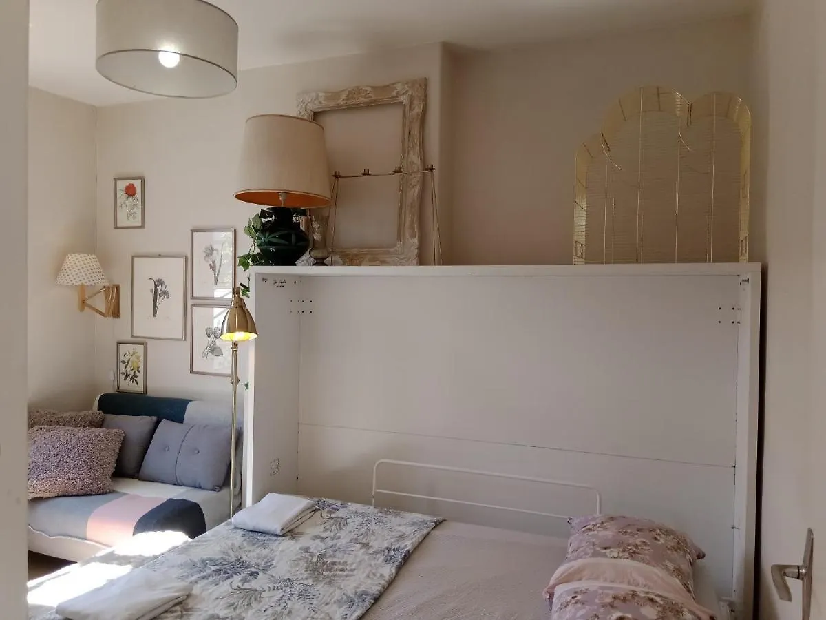 Paris Authentic House Small, Bright And Calm Studio