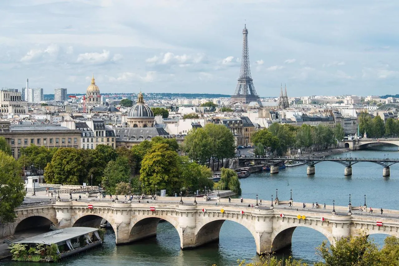 Apartment Paris Authentic House Small, Bright And Calm Studio France